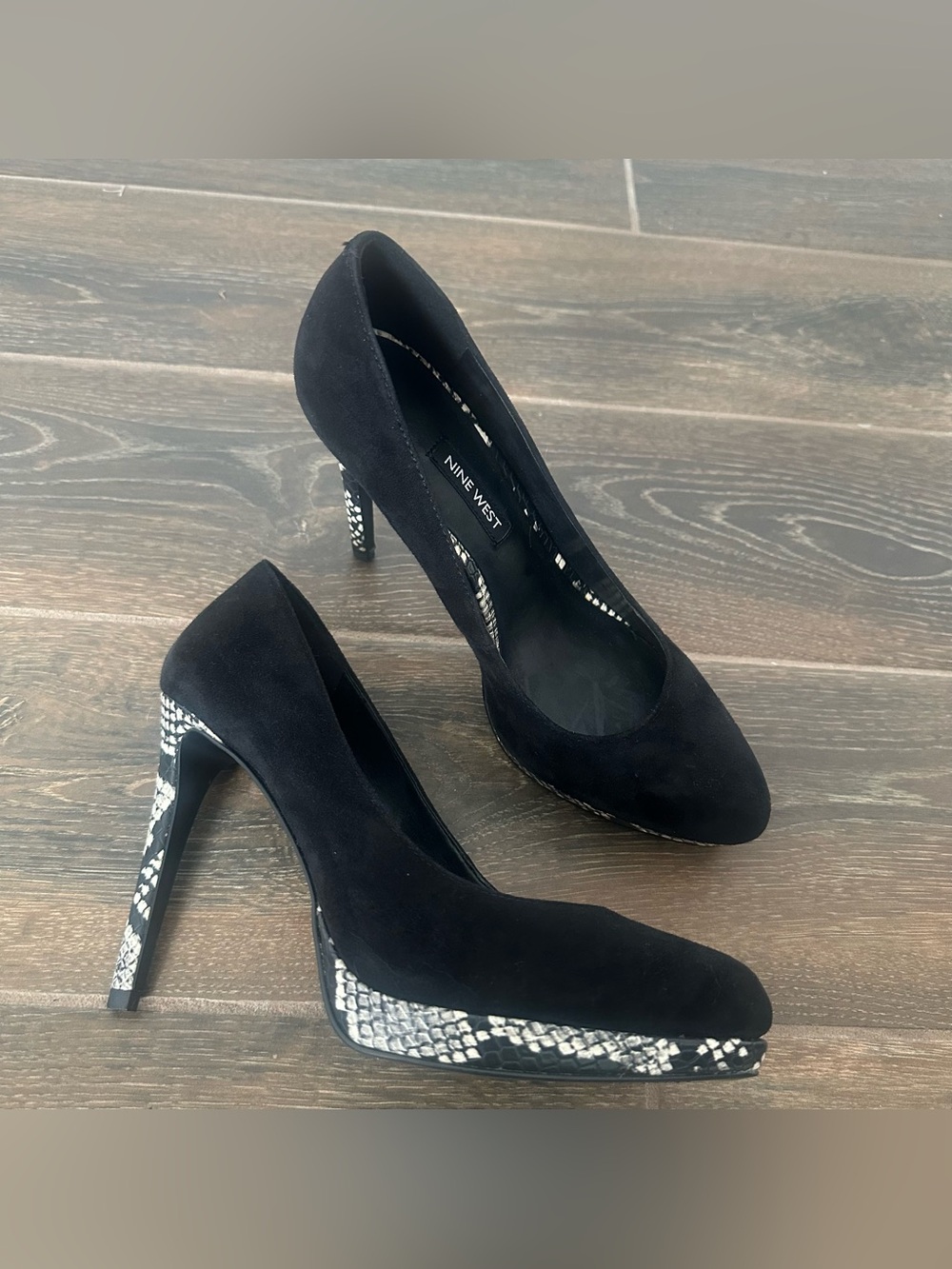 Nine West Quabree Black Suede Snake Print Platform Pumps Heels NWOT 7.5